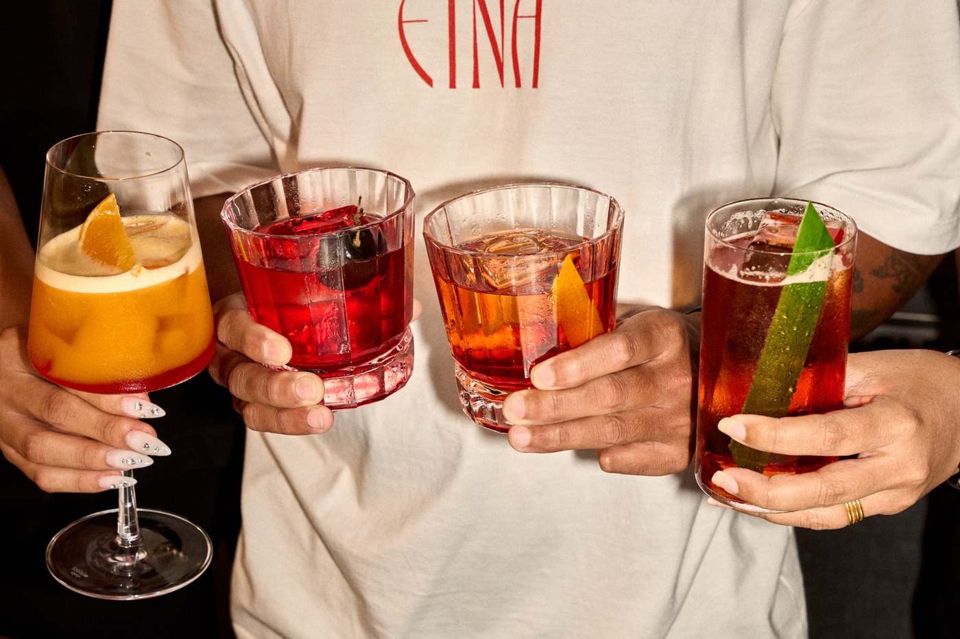 COCKTAILS, SPIRITUEUX ET LIQUEURS