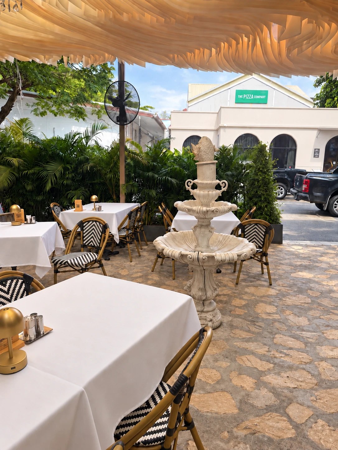 Fountain on the LUME Boat Avenue garden terrace